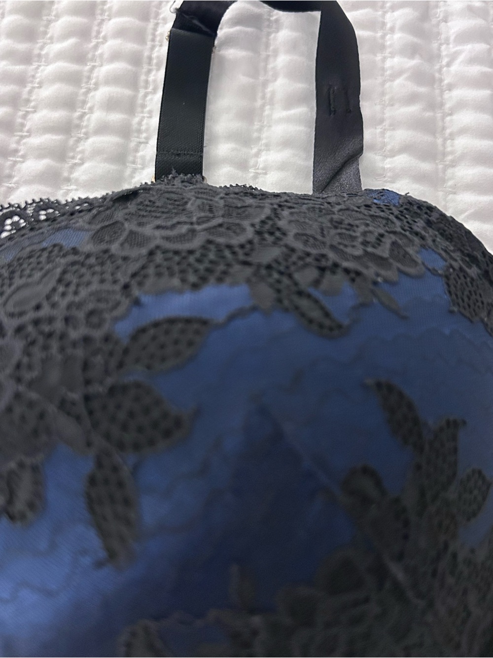 Cacque Midnight Blue & Black Lace Push-Up Bra w Underwire. Size 40DDD - Picture 3 of 8